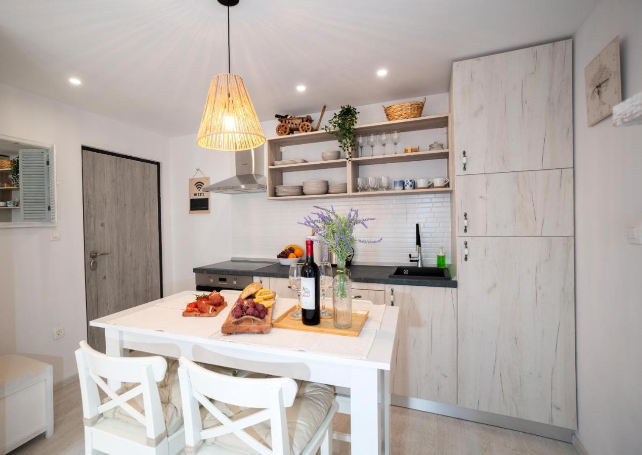 New Cozy Apartment - Center Of Old Town Оміш Екстер'єр фото