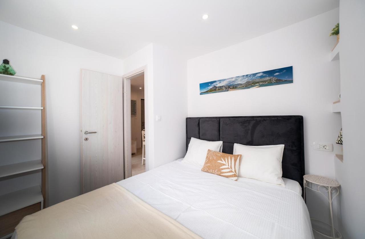 New Cozy Apartment - Center Of Old Town Оміш Екстер'єр фото